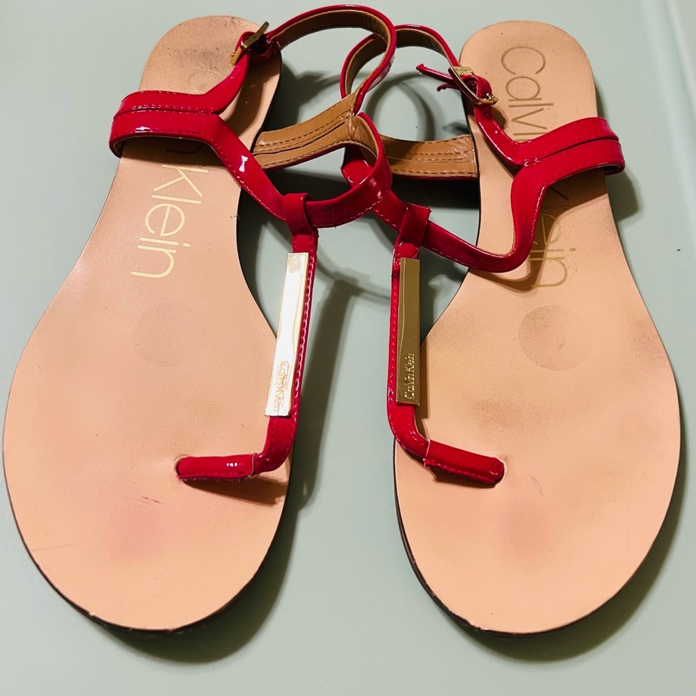 Calvin Klein Red Tan Sandals Minimalist T-Strap Design